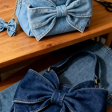 Alice | Retro Bow Bag