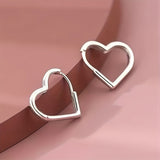 Janina | Small Heart Earrings