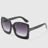 Kynzlee | Elegant Sunglasses