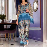 Lynette - Flowing Abstract Ensemble
