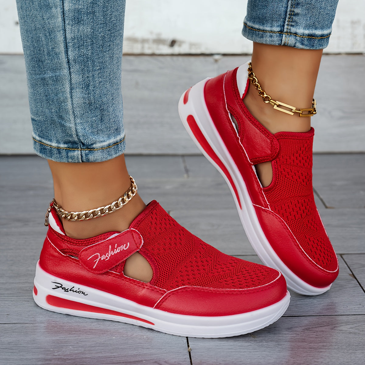 Breathable Slip-On Trainers with a Stable Fit