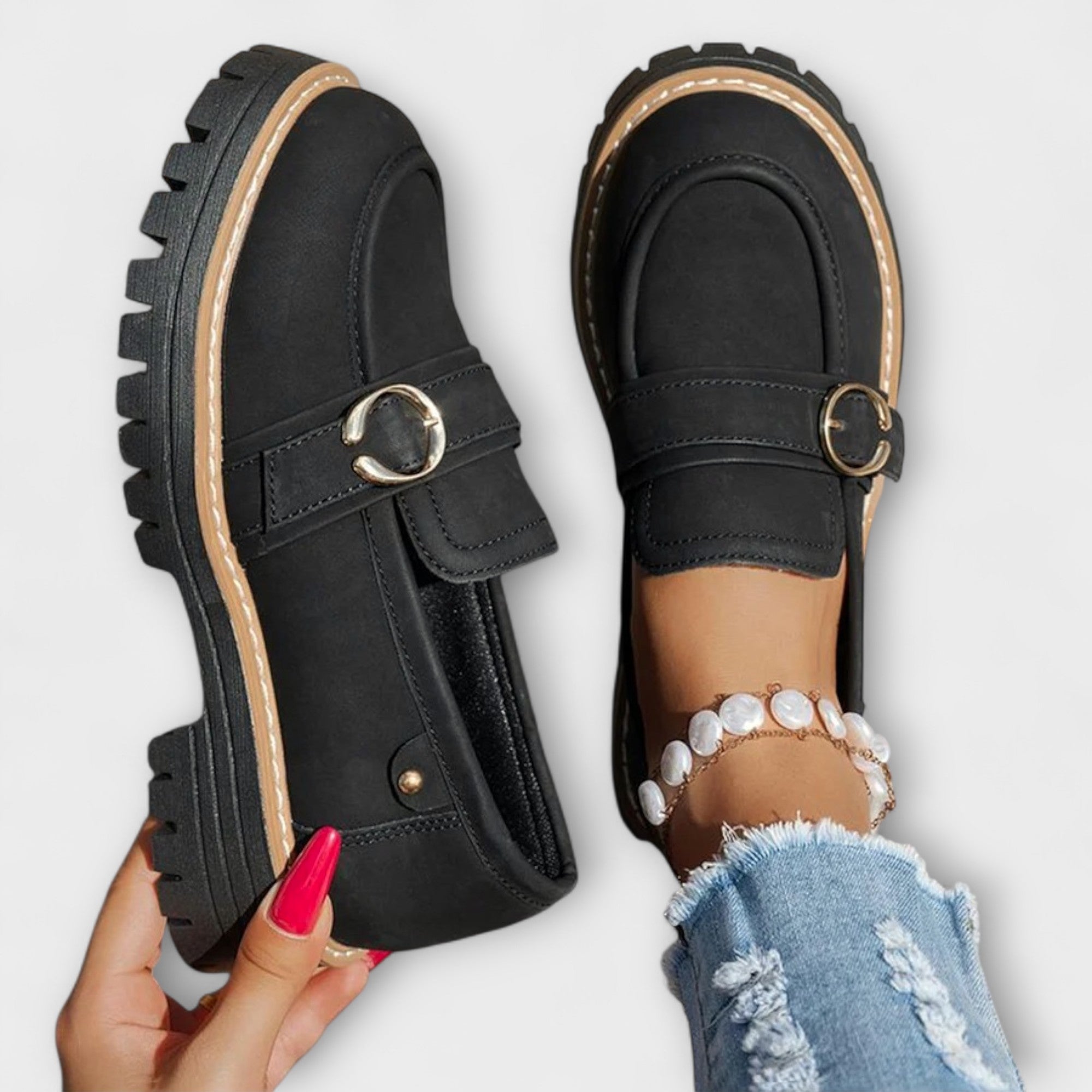 Lora™ | Round Everyday Moccasins
