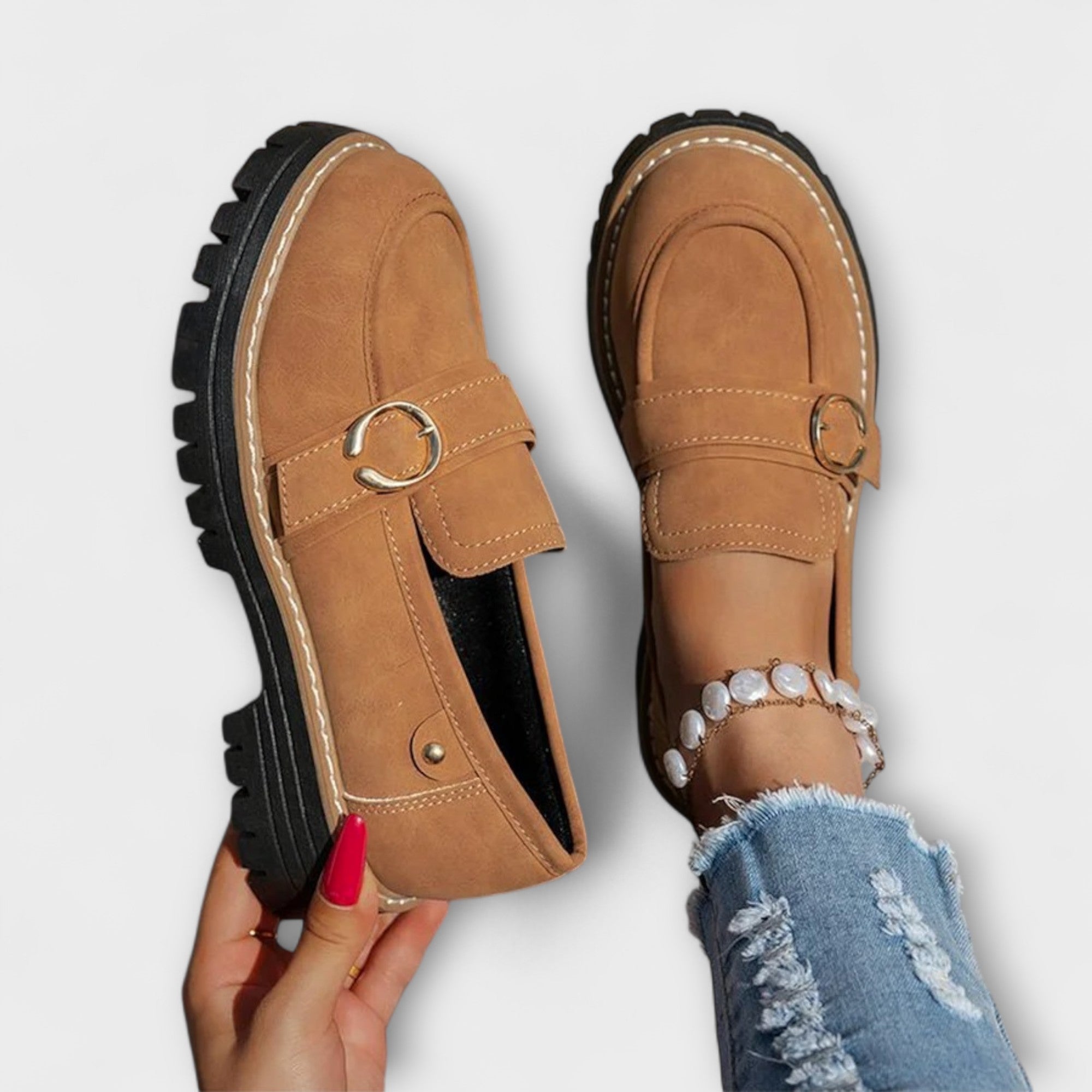 Lora™ | Round Everyday Moccasins