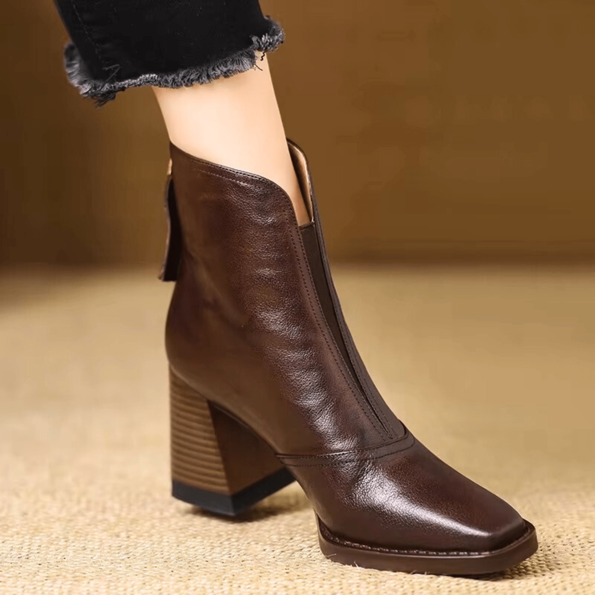 Claudia | Luxurious Mid-Heel Ankle Boots